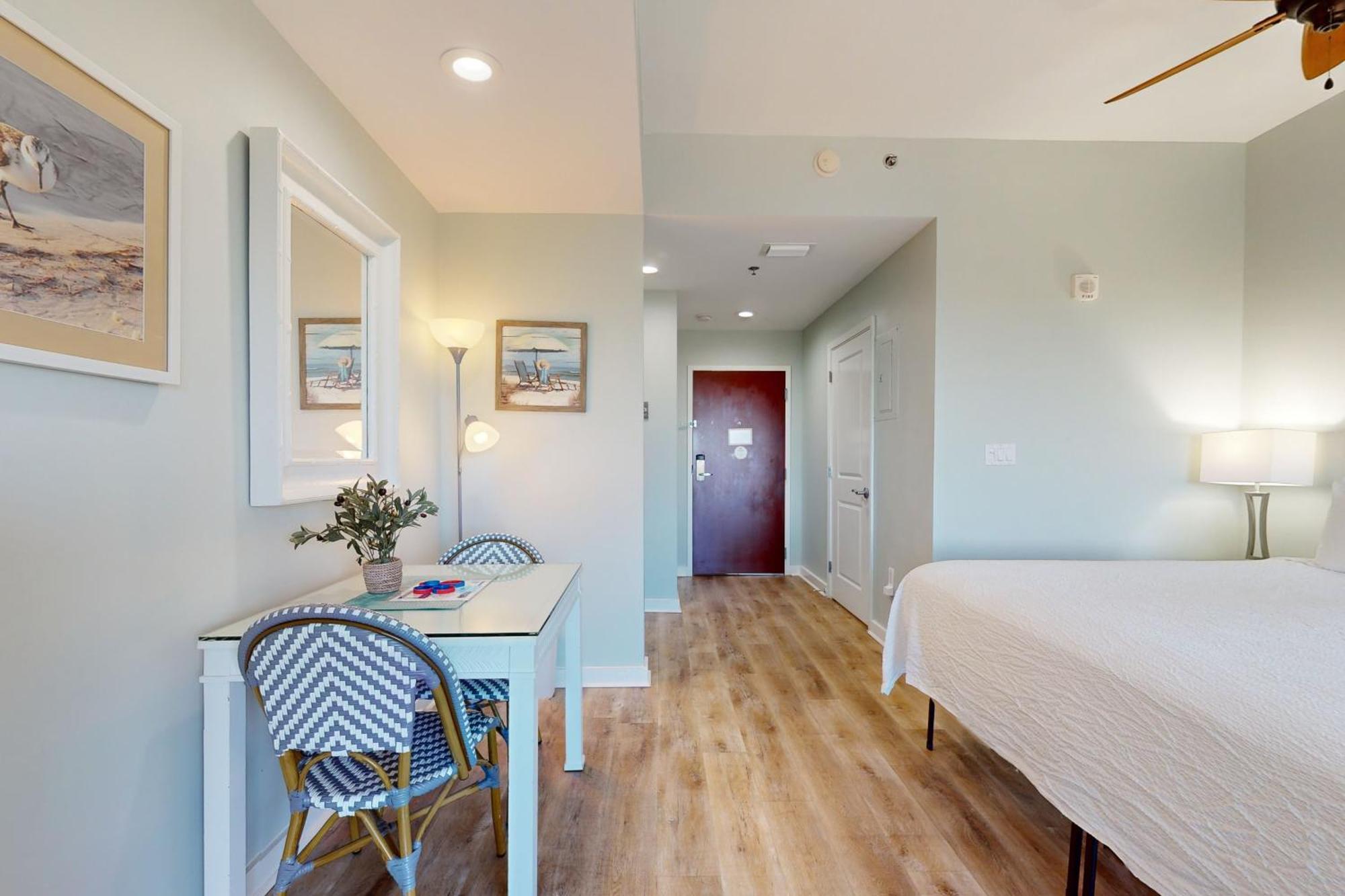 Luau Condos II 데스틴 객실 사진
